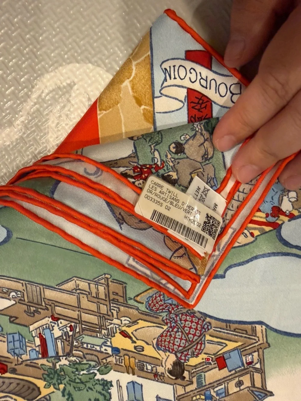 Brand New Hermes 'Les Artisans d’Hermes Carre 90 cm Scarf - Picture 11 of 11
